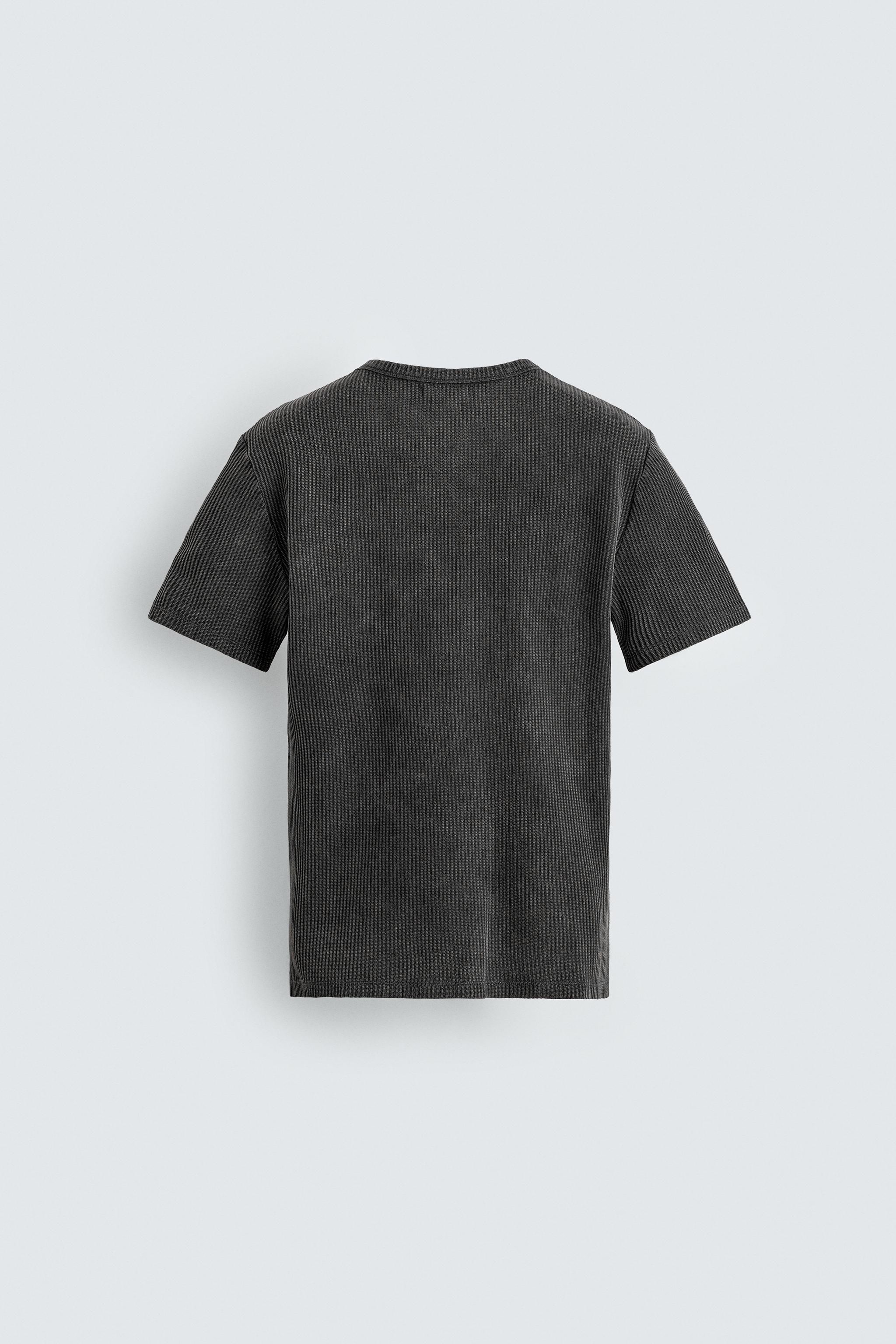 T-SHIRT EN MAILLE SLIM STRUCTURÉE